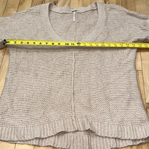 Free People Cozy Cat Pullover V-Neck Knit - Picture 6 of 8